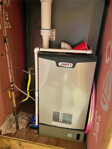 $255,000 | 2006 South Elm Street, Pittsburg, KS 66762