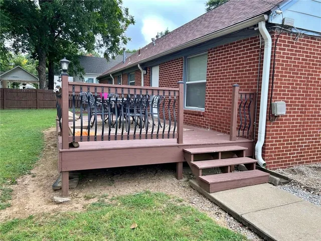 $255,000 | 2006 South Elm Street, Pittsburg, KS 66762