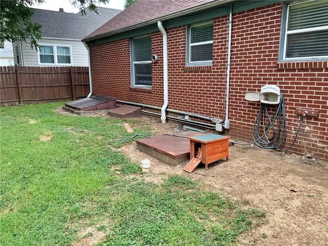 $255,000 | 2006 South Elm Street, Pittsburg, KS 66762