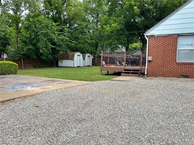 $255,000 | 2006 South Elm Street, Pittsburg, KS 66762