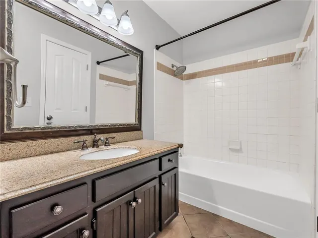 $450,000 | 2128 South Lennox Drive, Olathe, KS 66062