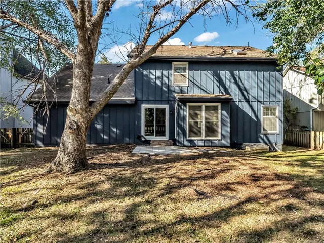 $450,000 | 2128 South Lennox Drive, Olathe, KS 66062