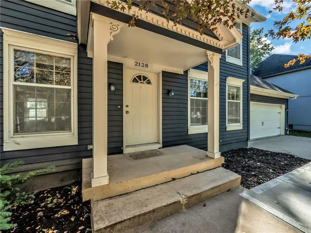 $450,000 | 2128 South Lennox Drive, Olathe, KS 66062