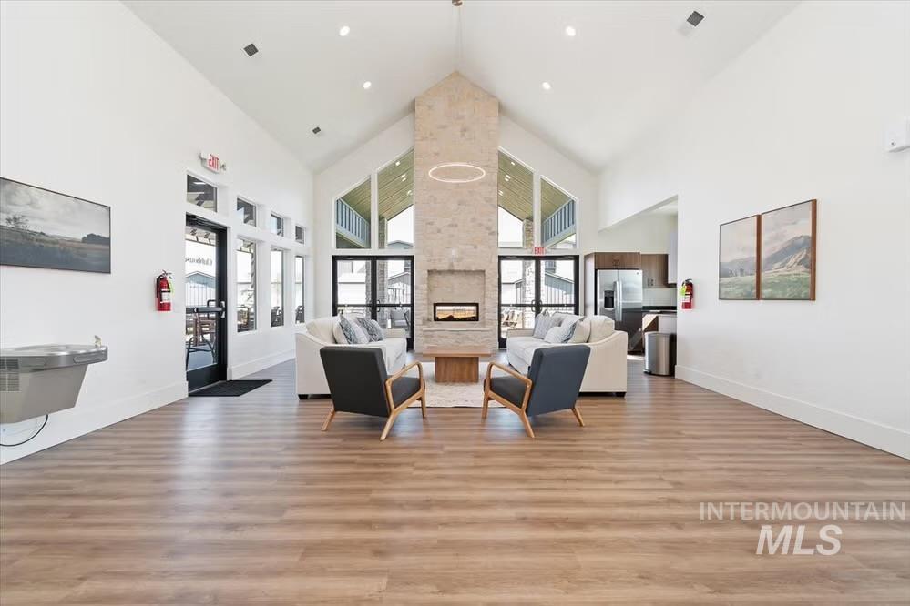 744 South Calhoun Lane Star, ID 83669 - Photo 27 of 34 Lobby featuring high vaulted ceiling
