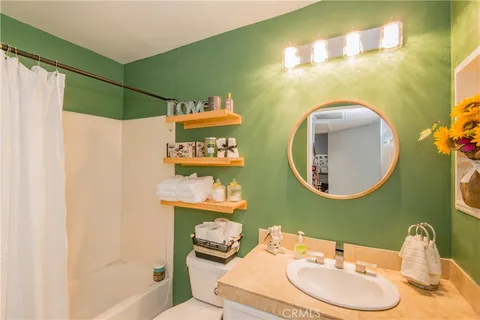 $304,995 | 7045 Woodley Avenue, Unit 218, Van Nuys, CA 91406