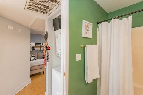 $304,995 | 7045 Woodley Avenue, Unit 218, Van Nuys, CA 91406