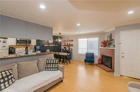 $304,995 | 7045 Woodley Avenue, Unit 218, Van Nuys, CA 91406