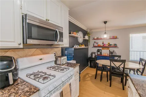 $304,995 | 7045 Woodley Avenue, Unit 218, Van Nuys, CA 91406