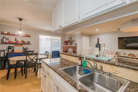 $304,995 | 7045 Woodley Avenue, Unit 218, Van Nuys, CA 91406