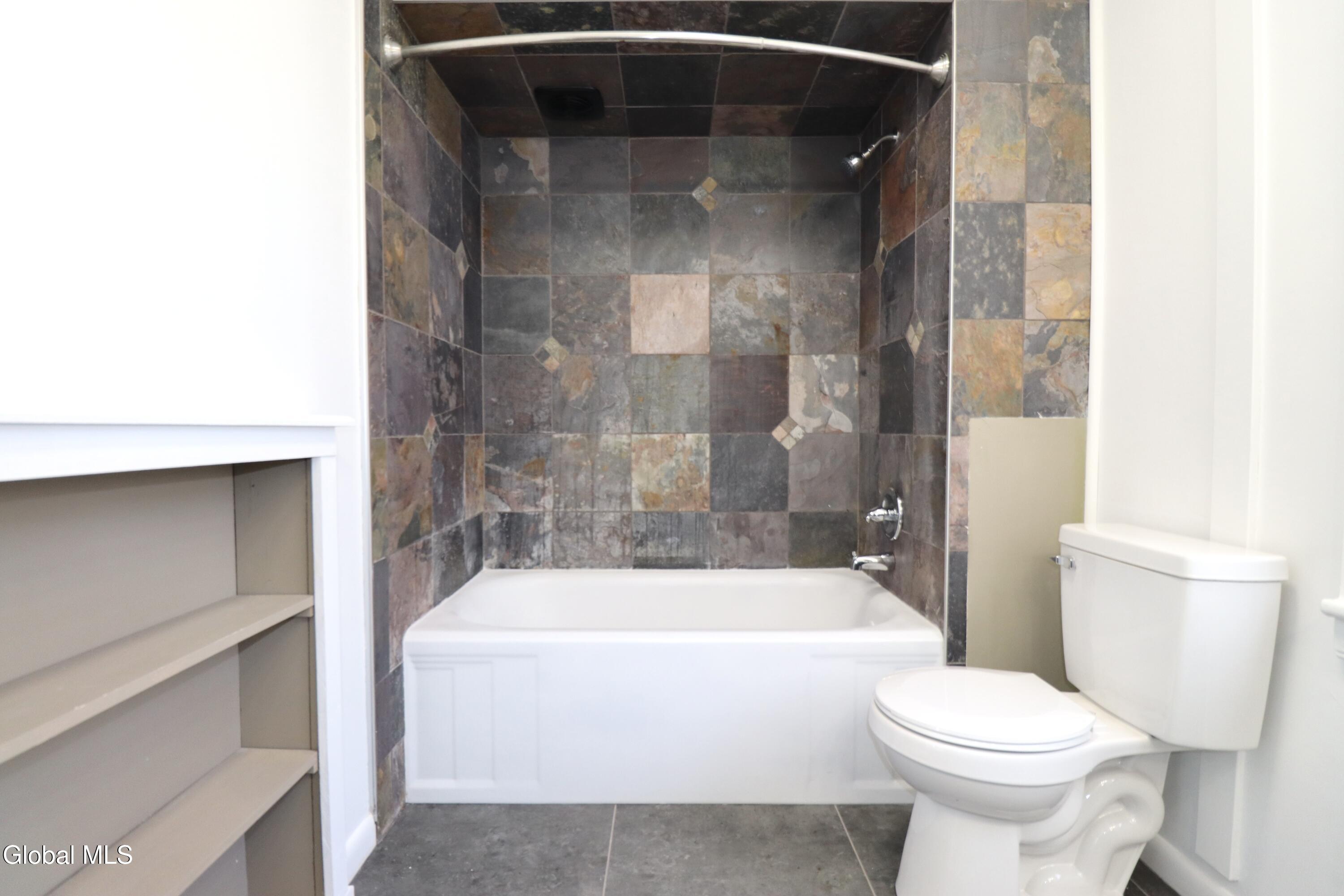 107 Putnam Road Rotterdam, NY 12306 - Photo 34 of 44 DFA6DF5E-D6D4-4B46-905C-778FDE4B584B_1_2