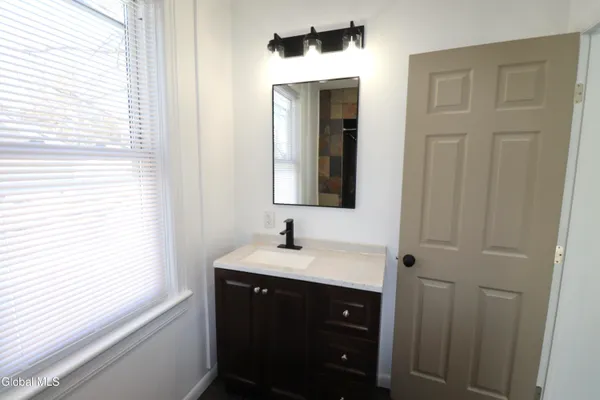 $285,000 | 107 Putnam Road, Rotterdam, NY 12306