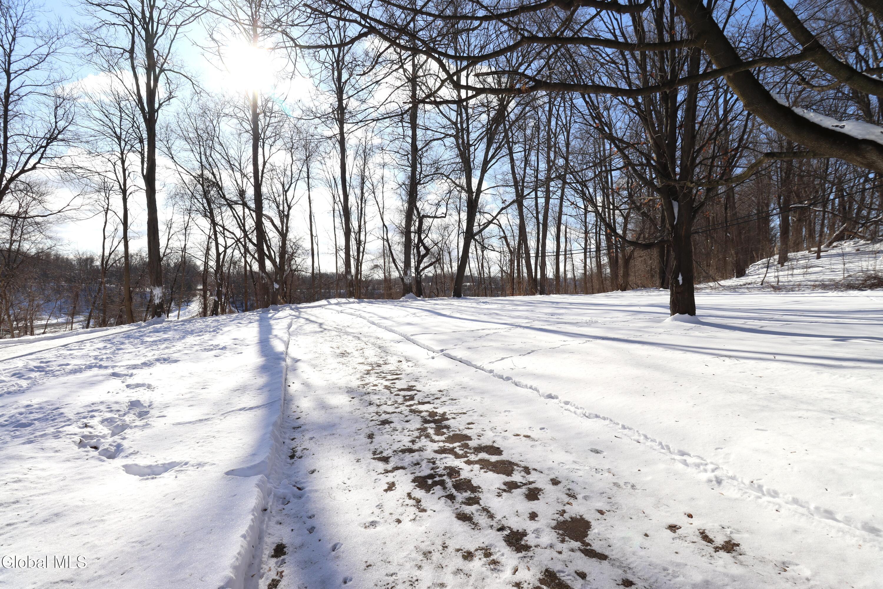 107 Putnam Road Rotterdam, NY 12306 - Photo 41 of 44 56CA3171-D308-43B5-B94C-88FC6D87676C_1_2