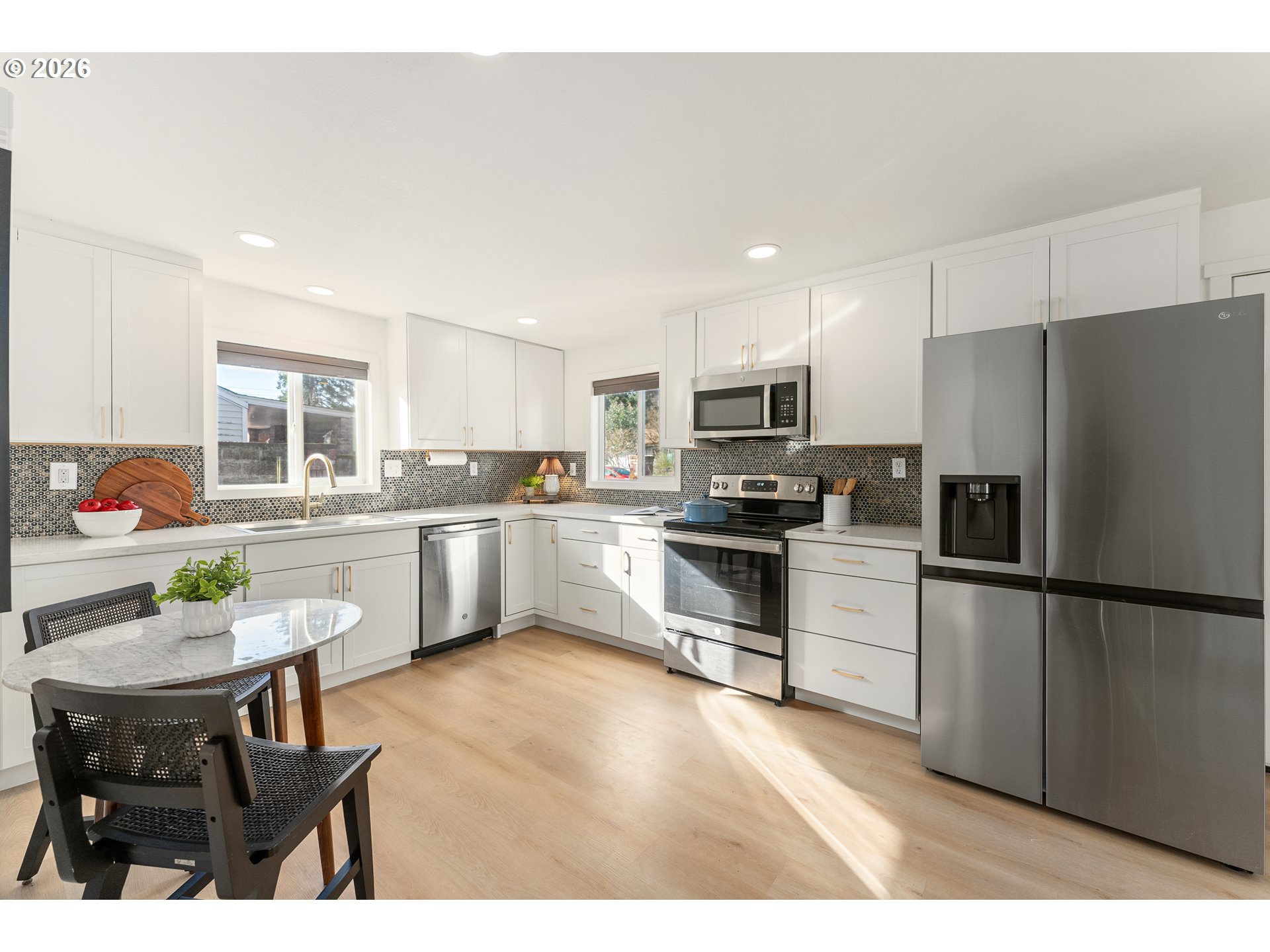 8114 Southeast 63rd Avenue Portland, OR 97206 - Photo 5 of 35 Kitchen/Dining Room