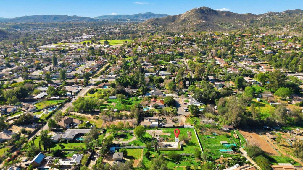 14840 Crocker Road Poway, CA 92064 - Photo 7 of 12