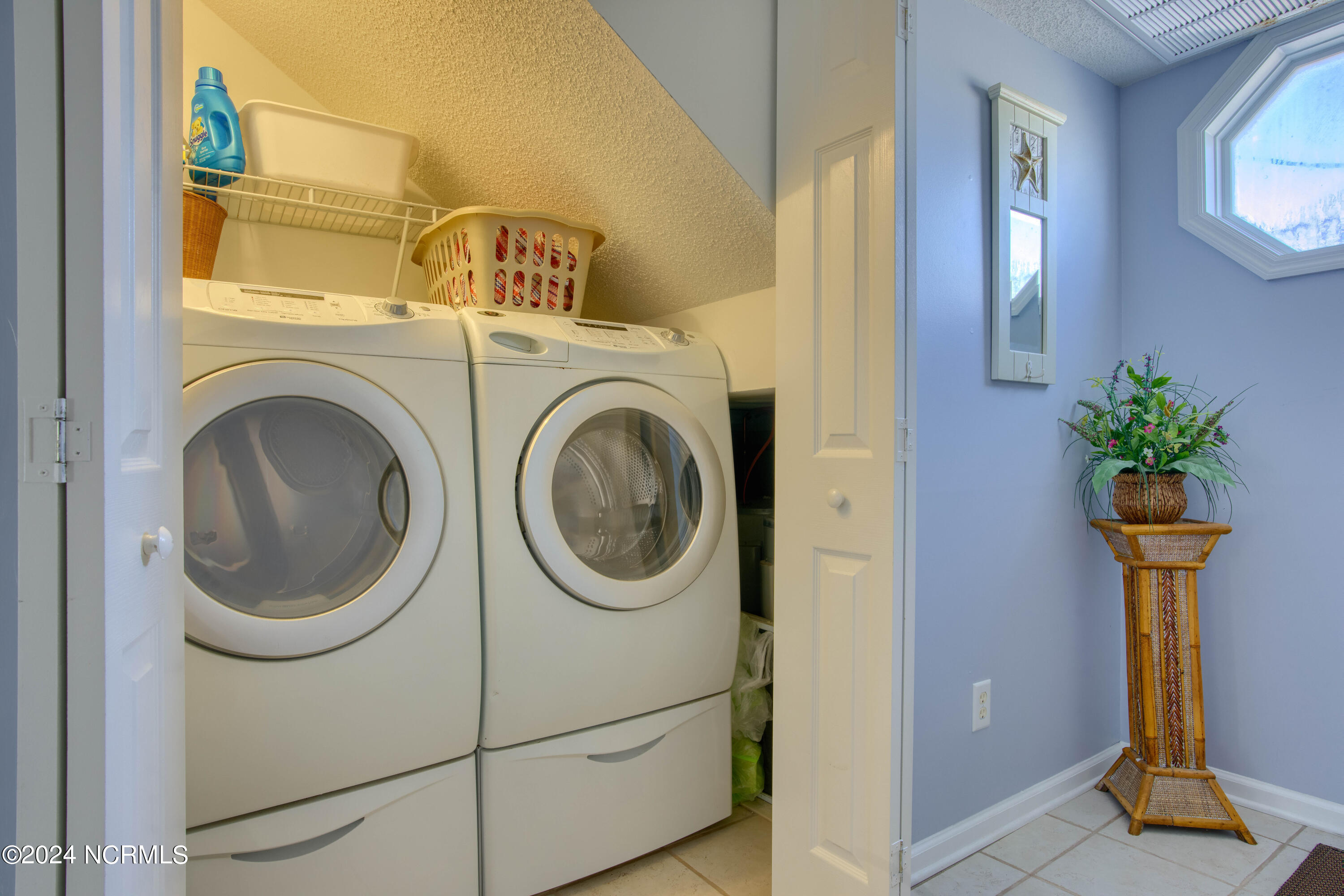 2362 New River Inlet Road North Topsail Beach, NC 28460 - Photo 43 of 49 2362 New River Inlet Road - Interiors -