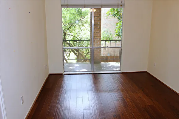 $1,700 | 4635 Wild Indigo Street, Unit 515, Houston, TX 77027