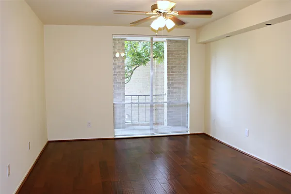 $1,700 | 4635 Wild Indigo Street, Unit 515, Houston, TX 77027