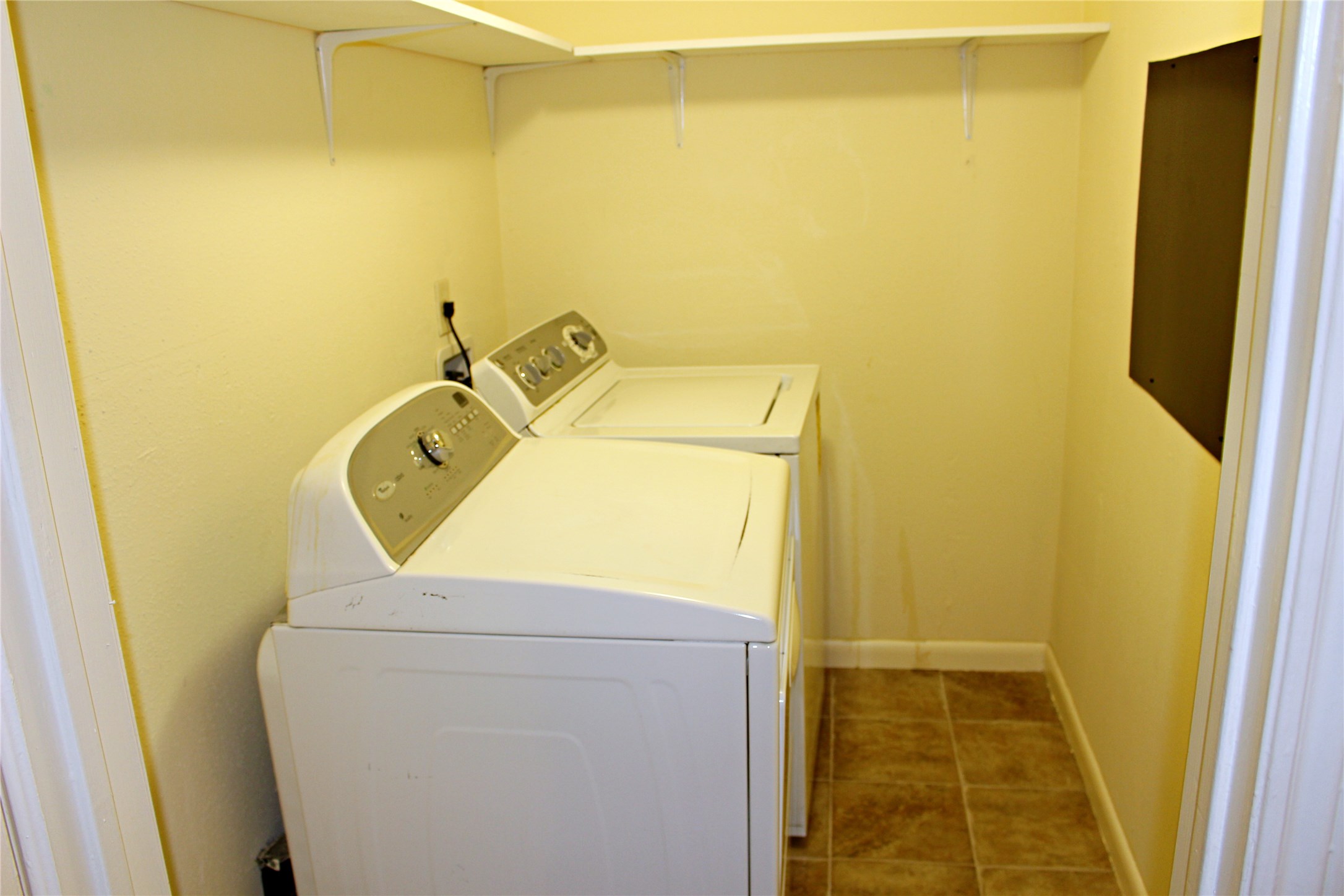 4635 Wild Indigo Street, Unit 515 Houston, TX 77027 - Photo 14 of 14 Utility Room included!