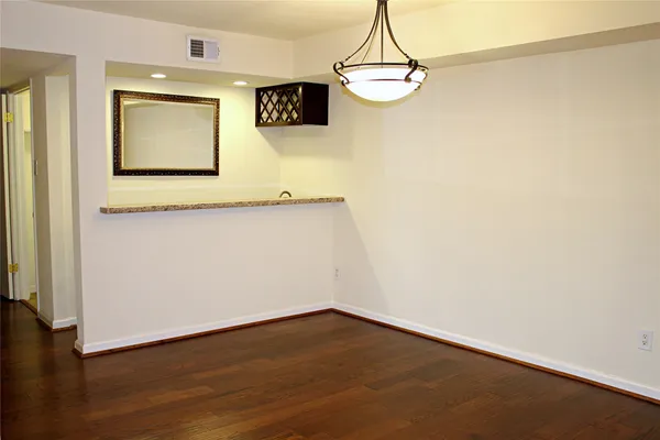 $1,700 | 4635 Wild Indigo Street, Unit 515, Houston, TX 77027