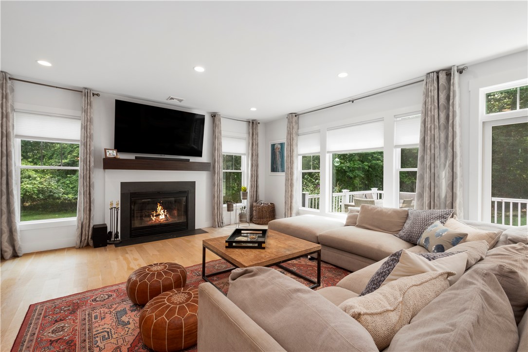 9 River Oak Road Barrington, RI 02806 - Photo 15 of 41 Gallery Image 15