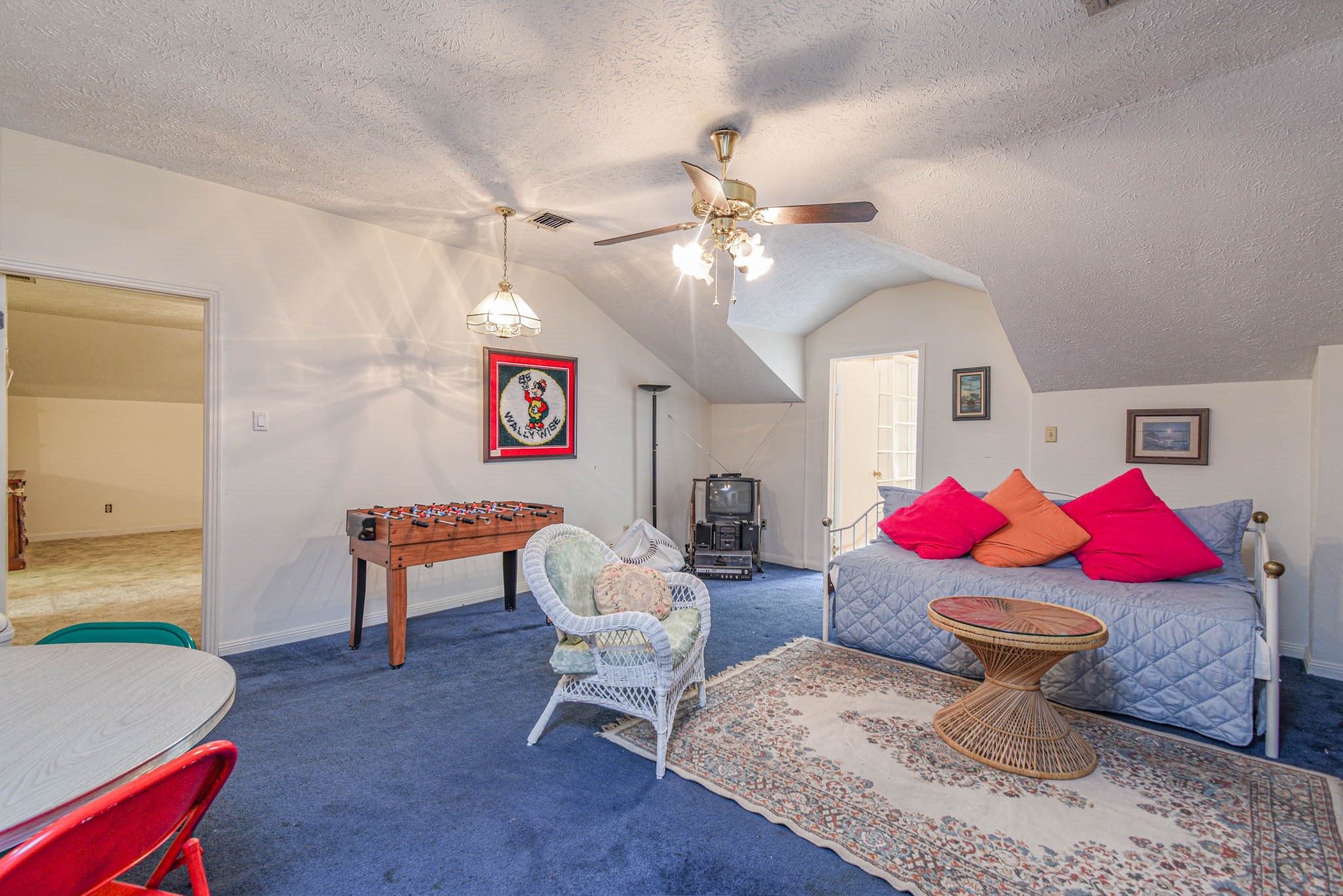 4503 Allen-Genoa Road Pasadena, TX 77504 - Photo 24 of 50 GAME ROOM OR UPSTAIRS FAMILY ROOM