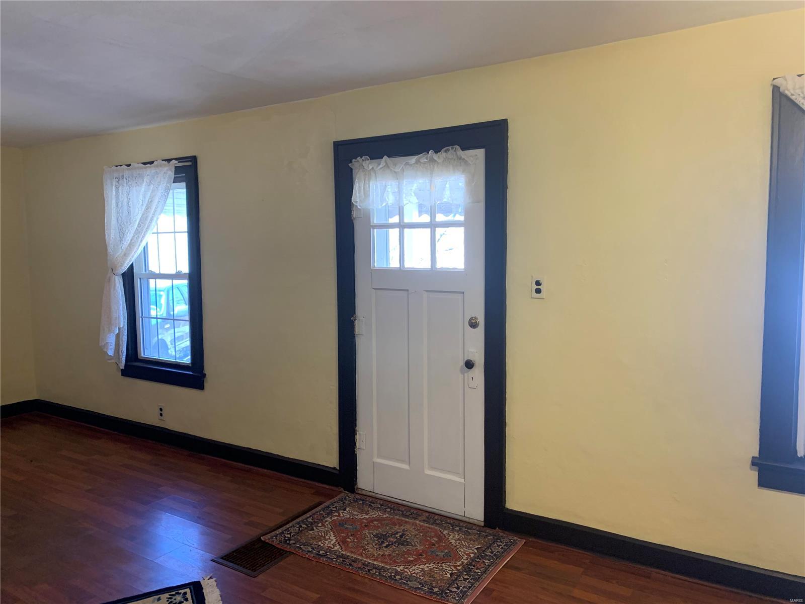 9504 Holy Cross Road Fairview Heights, IL 62208 - Photo 13 of 30 Gallery Image 13
