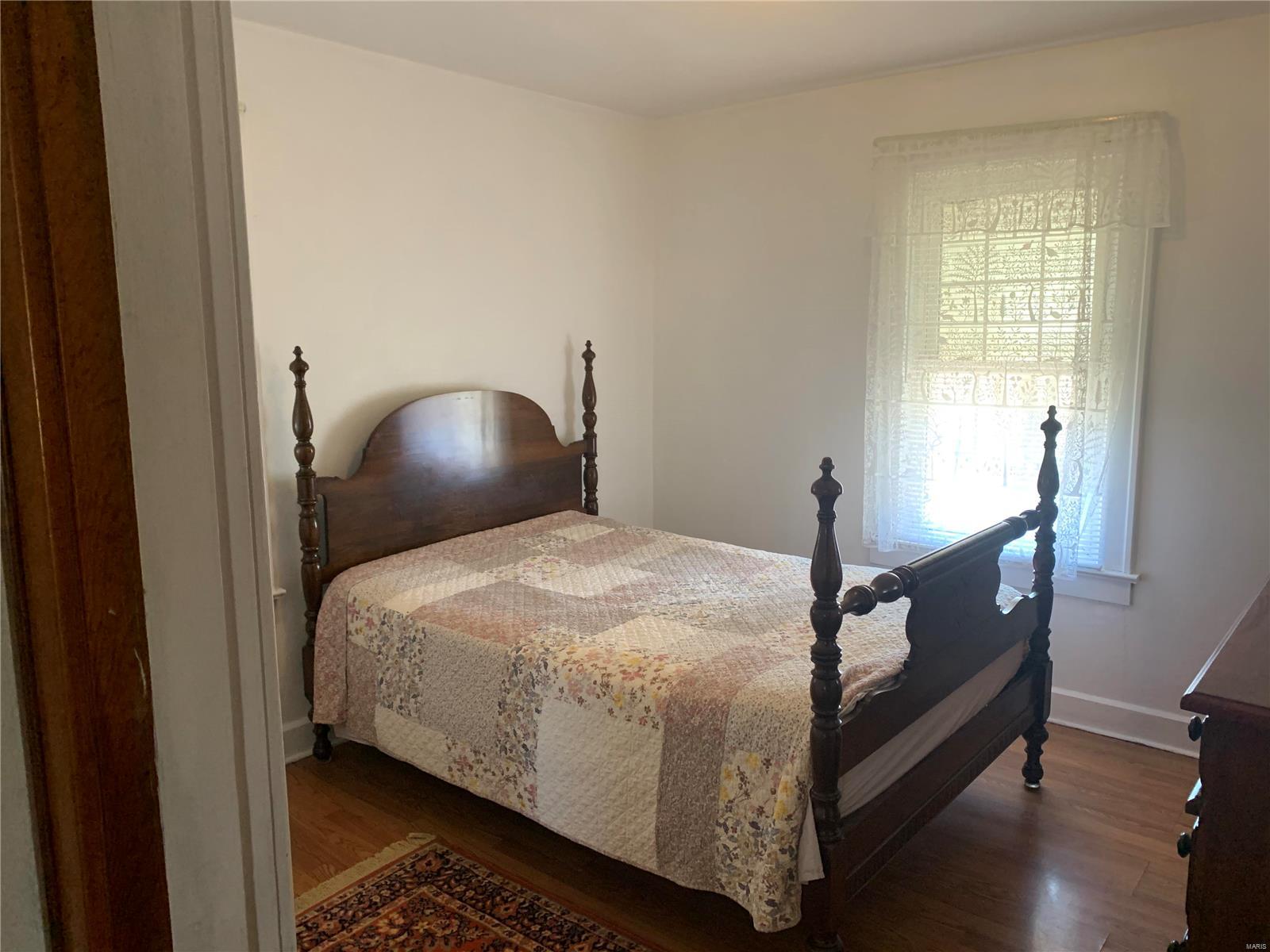 9504 Holy Cross Road Fairview Heights, IL 62208 - Photo 14 of 30 Gallery Image 14