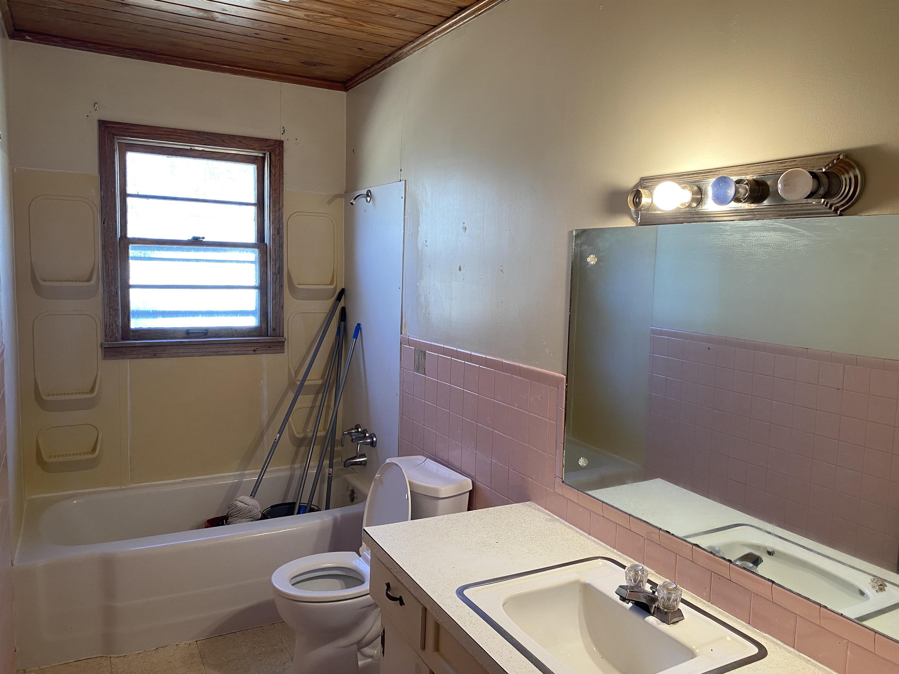 475 County Home Road Savannah, TN 38372 - Photo 11 of 25 Gallery Image 11