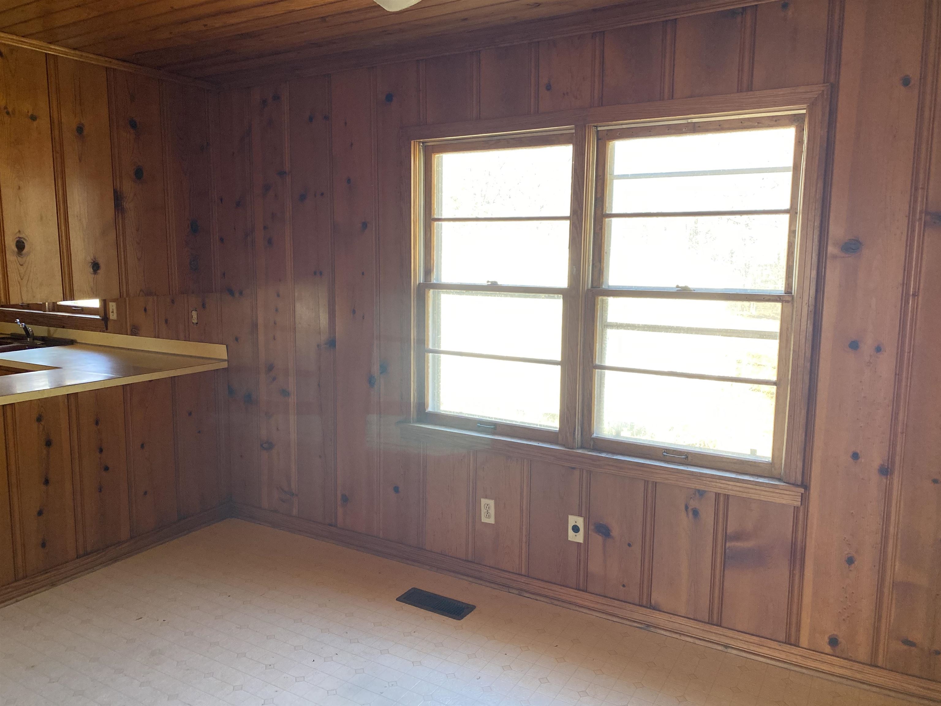 475 County Home Road Savannah, TN 38372 - Photo 8 of 25 Gallery Image 8