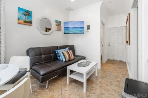 $2,295,000 | 714-16 York Court, San Diego, CA 92109