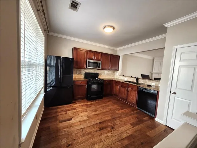 $1,995 | 1030 Prestwyck Court, Alpharetta, GA 30004