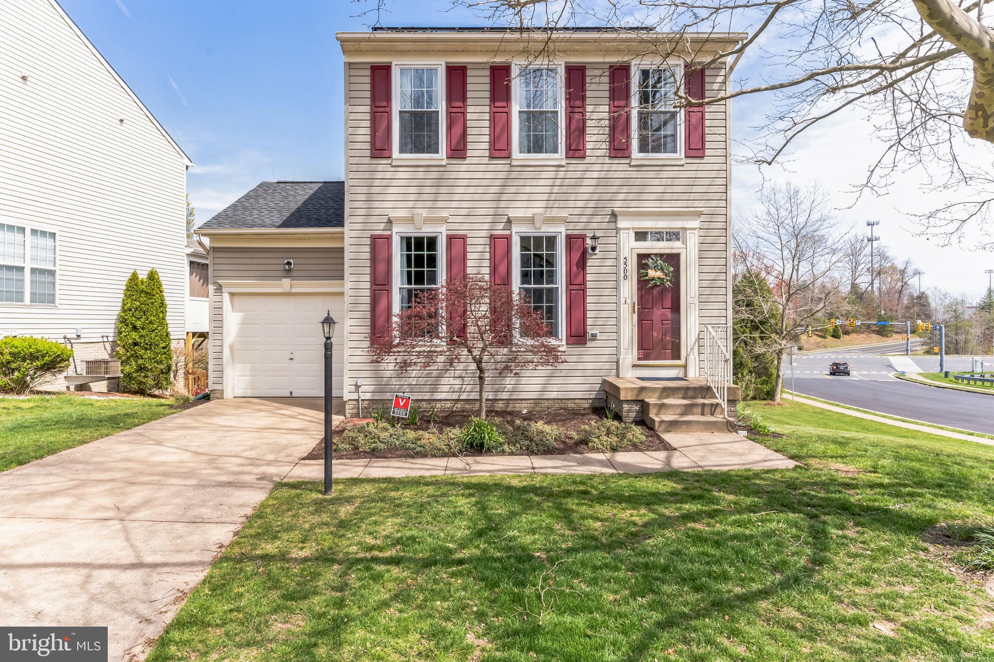 Charming 3 bed/3.5 bath in Ashland