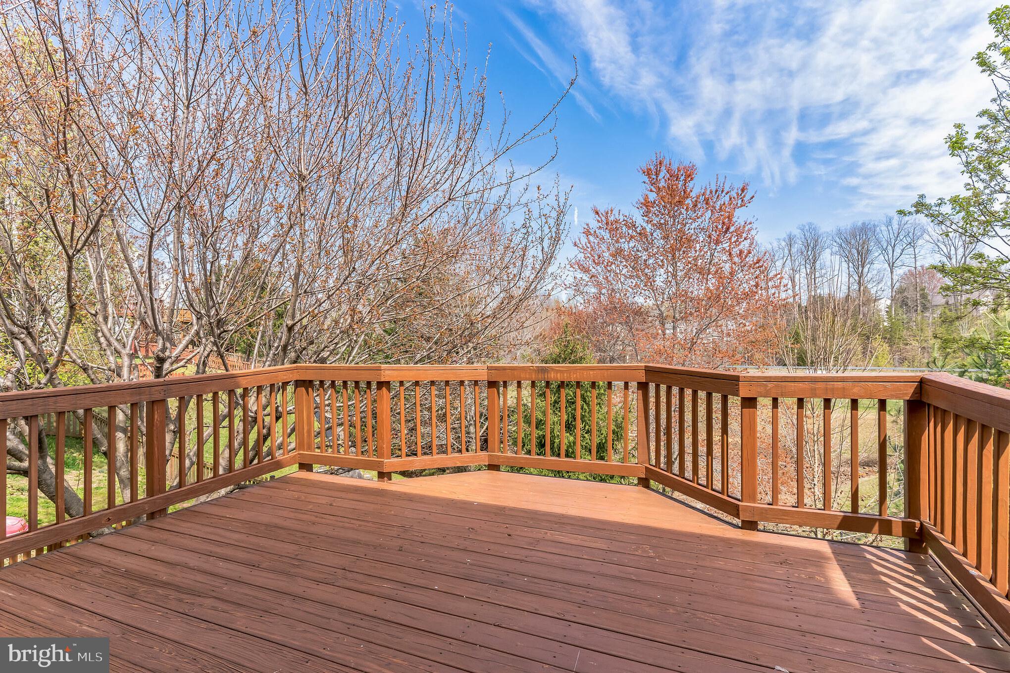 5500 Hobsons Choice Loop Manassas, VA 20112 - Photo 5 of 9 There is room for dining and a sitting area.