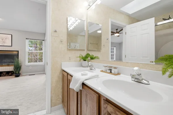 $549,000 | 5220 Lightfoot Path, Columbia, MD 21044