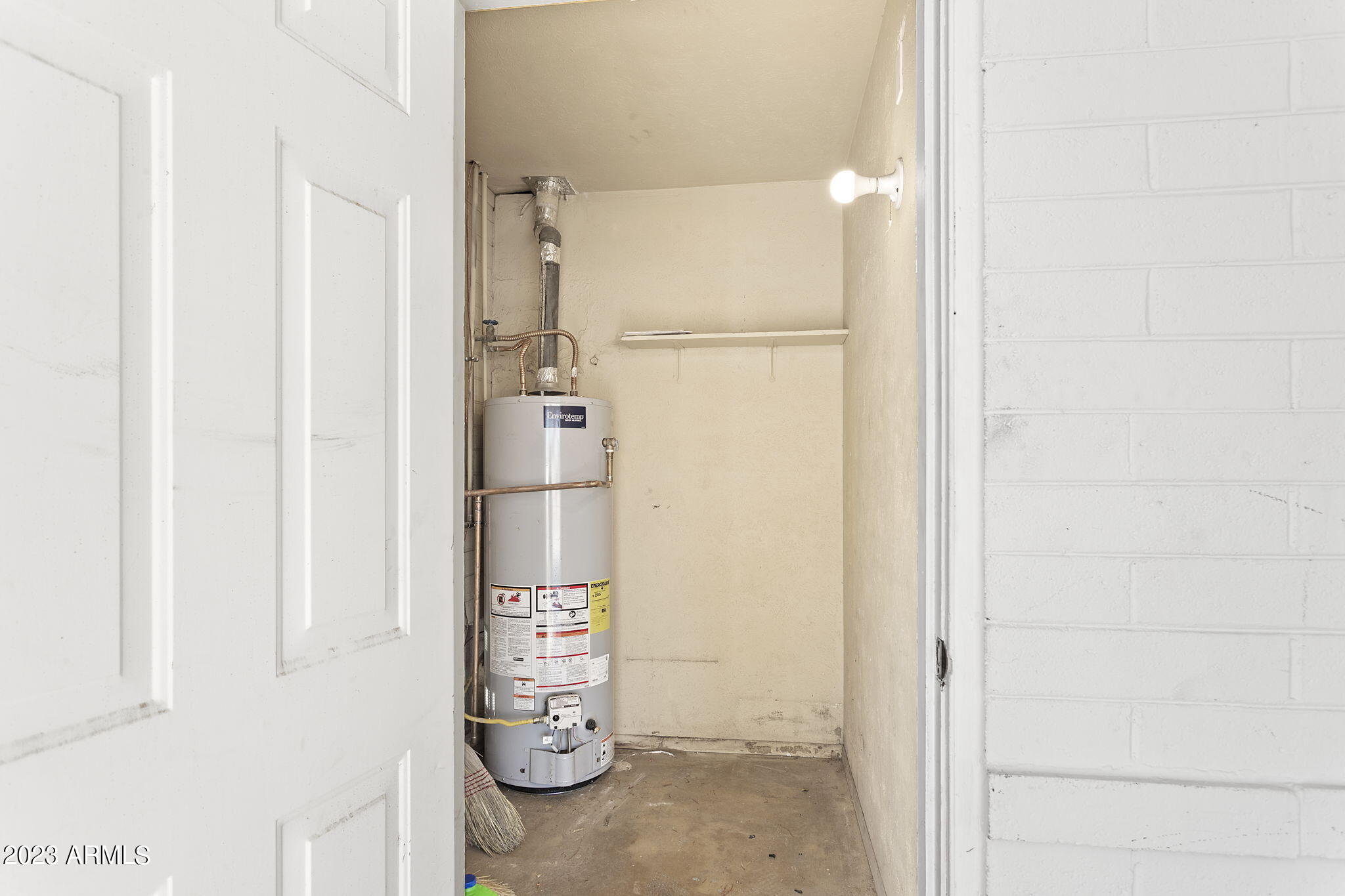 2525 West Freeway Lane Phoenix, AZ 85021 - Photo 30 of 41 a view of water heater room
