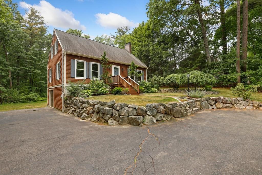 35 Tenney Street Georgetown, MA 01833 - Photo 1 of 34 Gallery Image 1