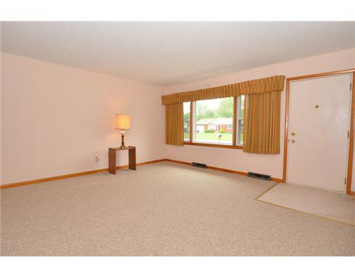 52265 Filbert Road Granger, IN 46530 - Photo 3 of 12 Gallery Image 3