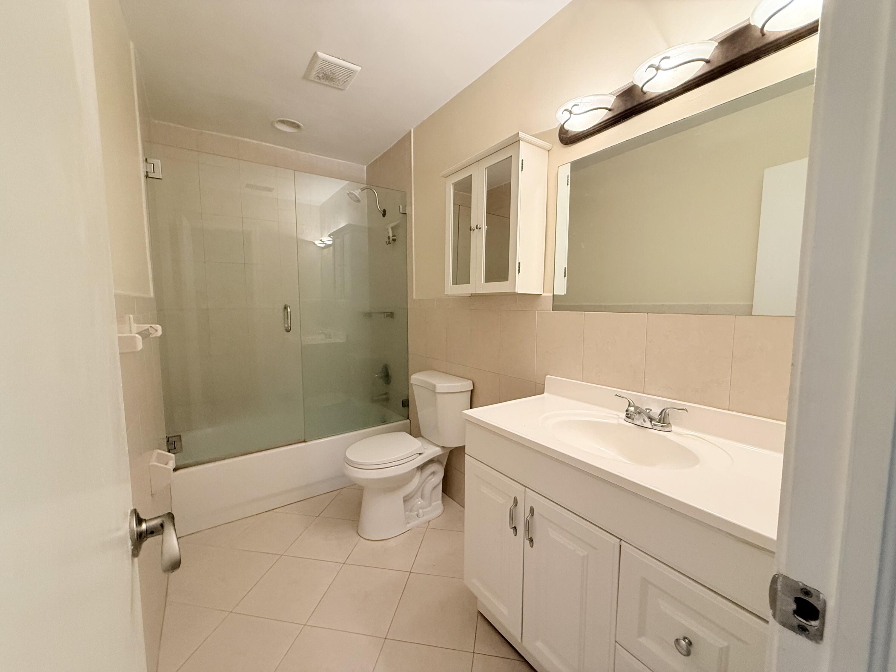 71 Laredo Lane Boca Raton, FL 33487 - Photo 12 of 18 IMG_7937