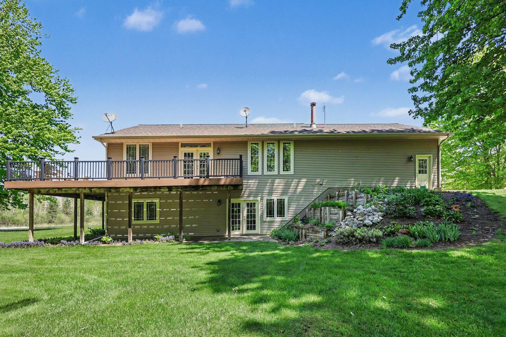 6054 South Moorland Road Ravenna, MI 49451 - Photo 4 of 51 002_file_8930