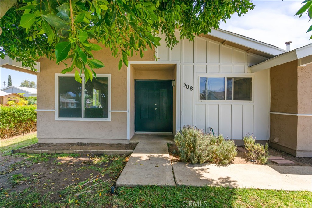 308 Retreat Court Fallbrook, CA 92028 - Photo 25 of 35