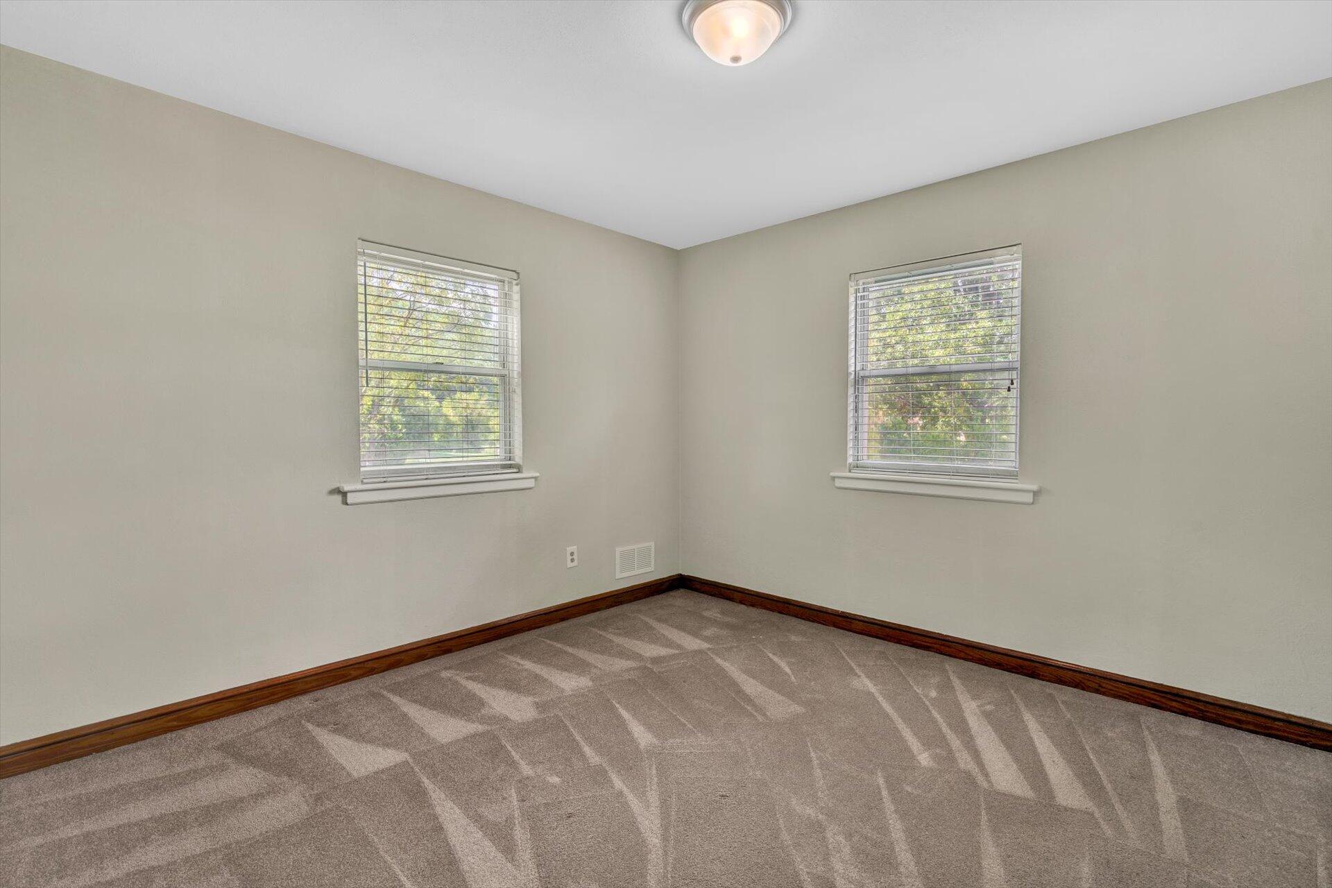 4546 Cowman Road Roanoke, VA 24014 - Photo 14 of 29 a view of an empty room with a window