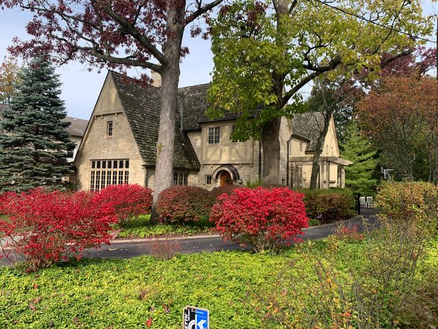 a picture of a bathroom with a sink
