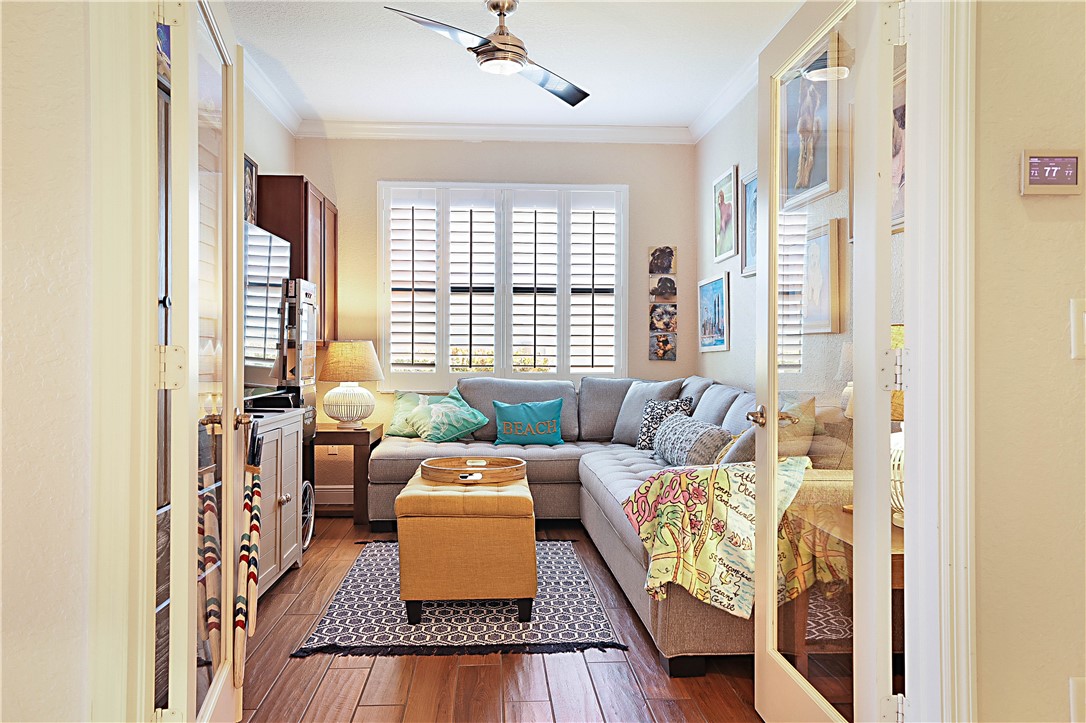 1633 Willows Square Vero Beach, FL 32966 - Photo 18 of 34