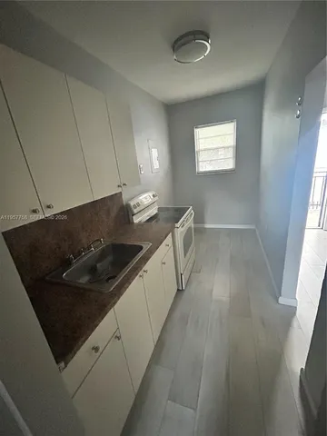 $1,250 | 1720 Northwest 1st Place, Unit 9, Miami, FL 33136