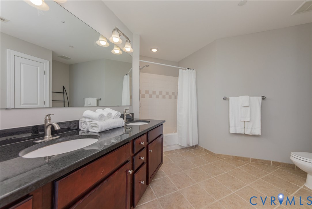 1101 Haxall Point, Unit 1014 Richmond, VA 23219 - Photo 13 of 16