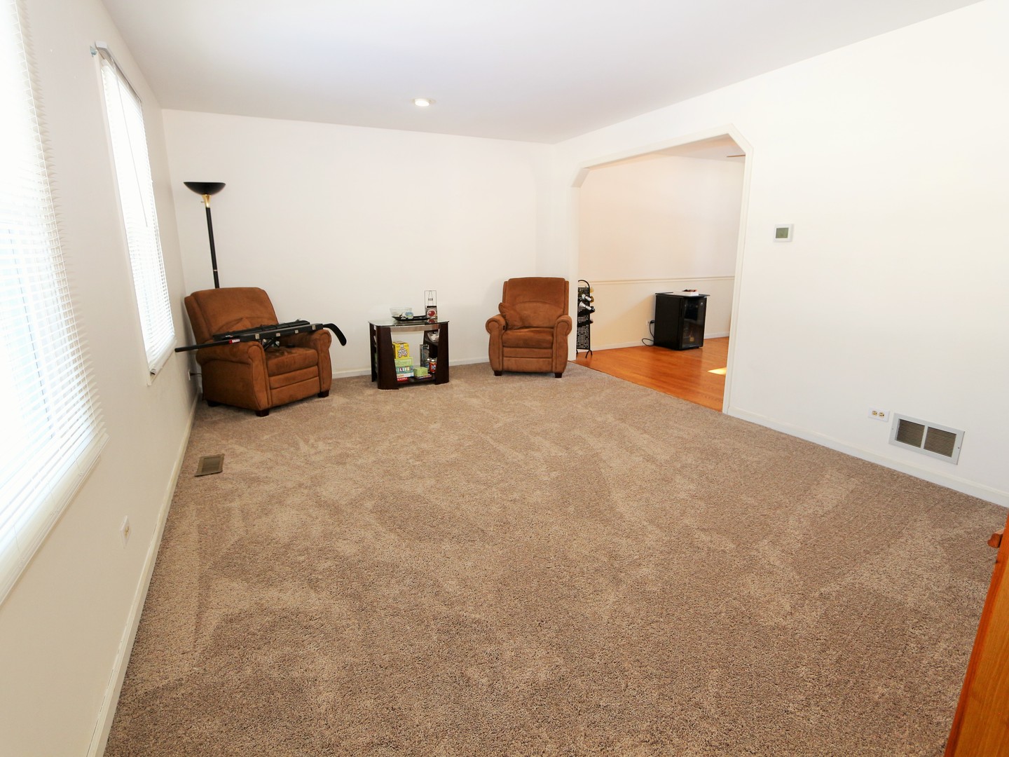 536 Glen Garry Road Cary, IL 60013 - Photo 2 of 21