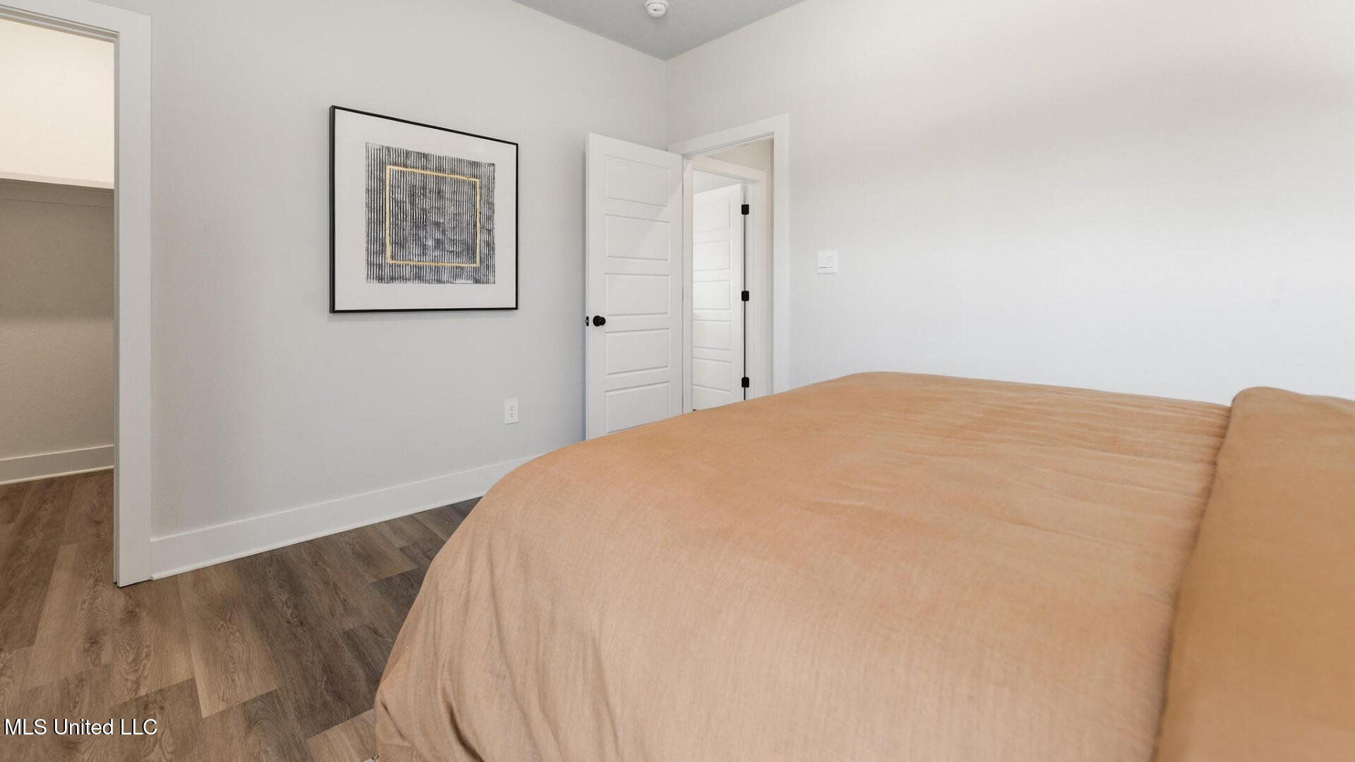 6621 Palm Pointe Drive Ocean Springs, MS 39564 - Photo 22 of 31 008 Bedroom 3 View 2