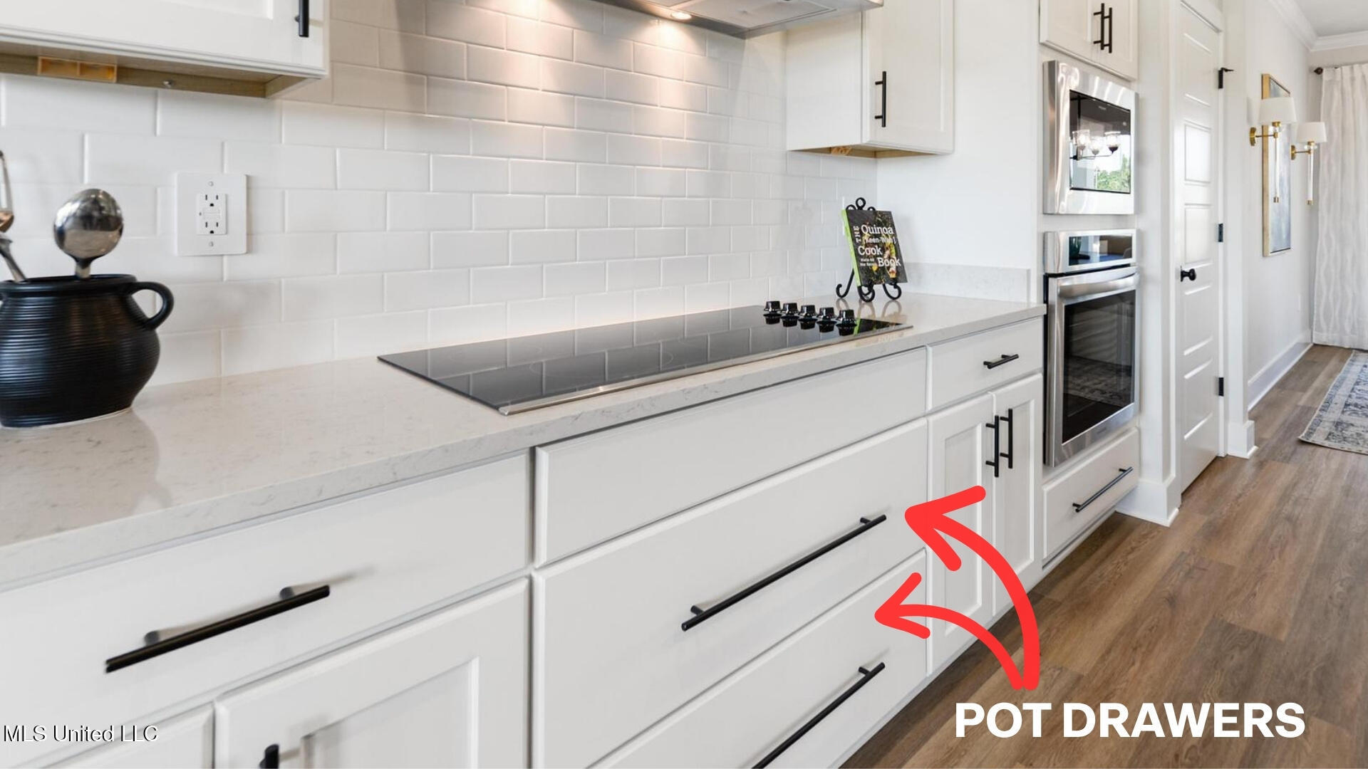 6621 Palm Pointe Drive Ocean Springs, MS 39564 - Photo 10 of 31 002 Pot Drawers