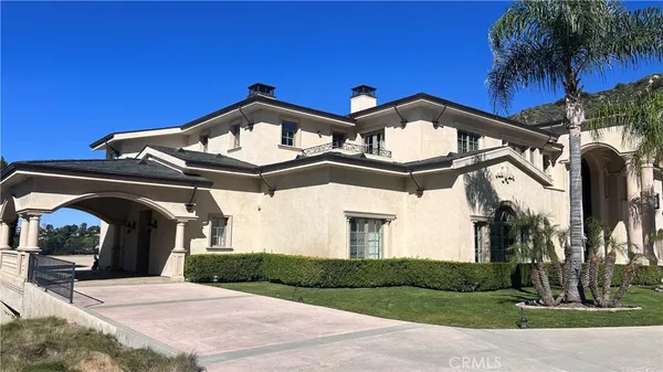 $52,000 | 23594 Parksouth Street, Calabasas, CA 91302