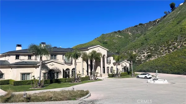 $52,000 | 23594 Parksouth Street, Calabasas, CA 91302